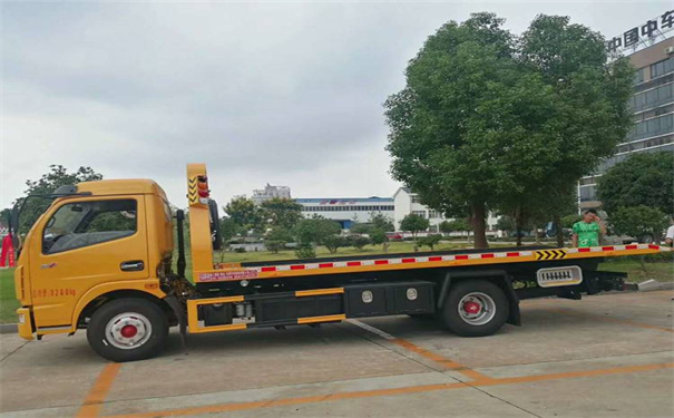 顺义定远24小时拖车救援电话号码，定远道路救援公司怎么收费的